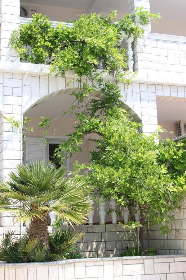 Apartments By The Sea Stara Novalja, Pag - 6469 Bagian luar foto
