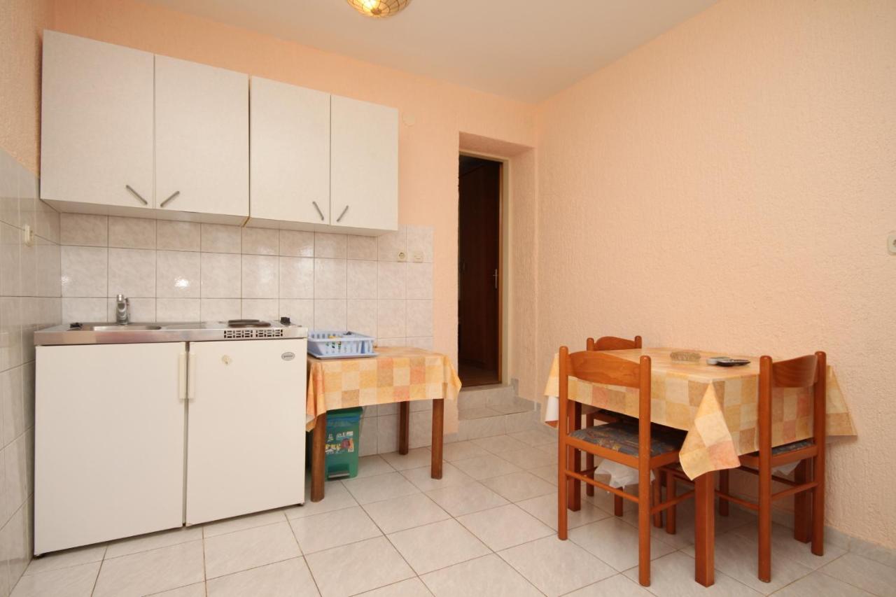 Apartments By The Sea Stara Novalja, Pag - 6469 Bagian luar foto